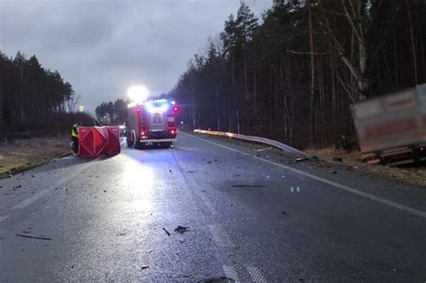 Tragiczny Wypadek Pod Olsztynem Nie Yje Kierowca Osob Wki Zdj Cia