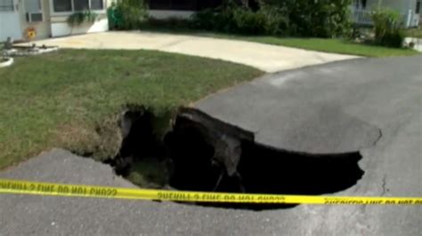 Three Sinkholes Leave Florida Neighborhood On Edge Nbc News