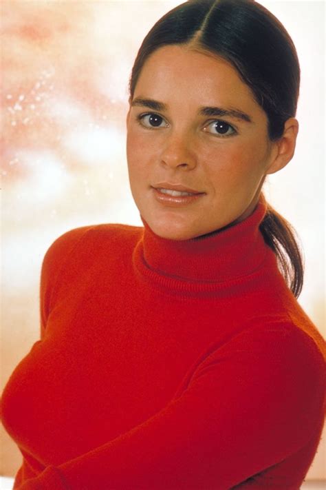 40 Beautiful Portrait Photos Of Ali Macgraw In The 1960s And Early 70s