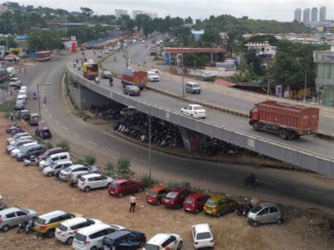 Bengaluru No Impact Of Karnataka Bandh Called By Pro Kannada Outfits