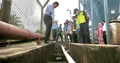 Kilang Proses Kelapa Sawit Disyaki Cemar Sungai Semenyih Berita Harian