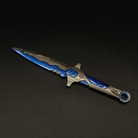 Metal VCT Knife Life Size Replica Luminous Version – Leones Marvelous Items