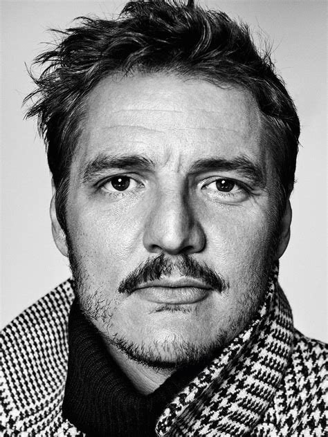 8 looks clave para este otoño según Pedro Pascal GQ España Pedro