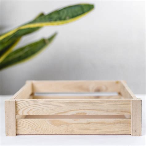 Natural Finish Square Pinewood Tray For Hampers For Event Size