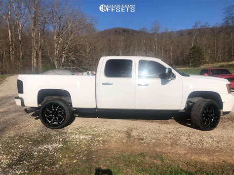 2008 Gmc Sierra 2500 Hd With 24x12 44 Ultra Villain And 30535r24