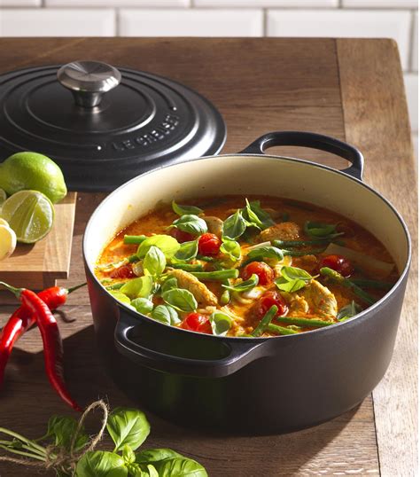 Le Creuset Satin Black Round Casserole Dish (26cm) | Harrods US