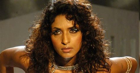 Hot Sambhavana Seth Photos Sambhavna Seth Hot Photoshoot Pictures Sexy Wallpapers South Indian