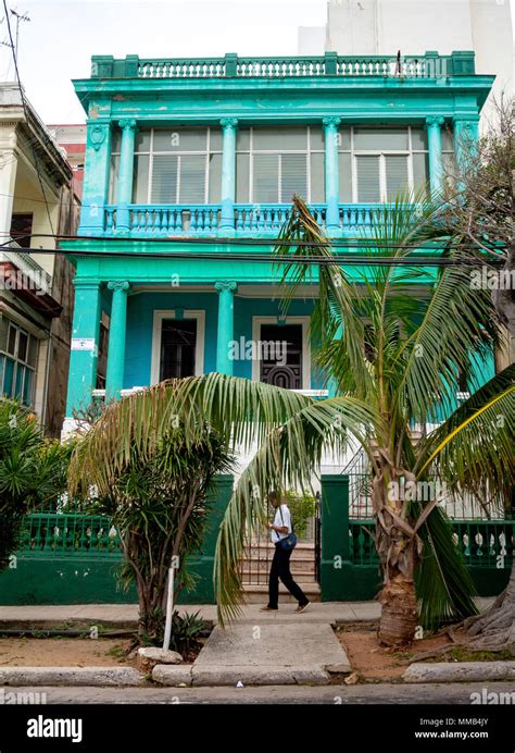 street scene, havana, cuba Stock Photo - Alamy