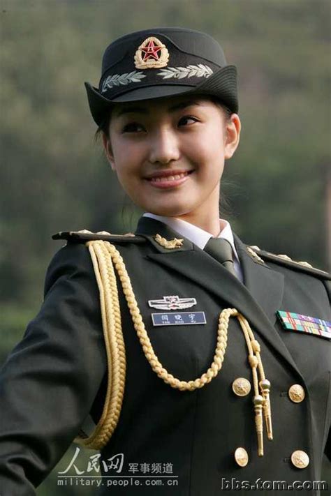 女兵军服 女兵军服设计