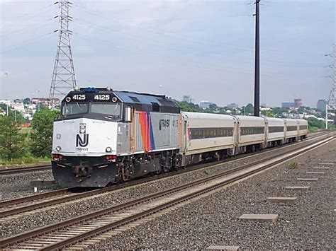 NJ Transit Train Derails Near Penn Station Disrupting Service ...