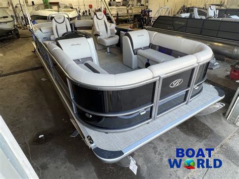 New 2024 Bentley Pontoons Legacy 220 Navigator Quad Lounge Pontoon And Honda 4 55011 East Bethel