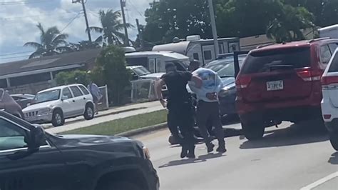 Tiroteo Que Dej Un Muerto En Calle De Hialeah Habr A Sido Por