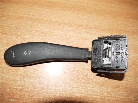 Ручка переключения поворотников — Lada Калина седан, 1,6 л, 2007 года ...