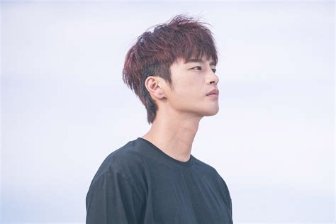 Seo In Guk En Conversaciones Para Unirse Al Director De Gangnam