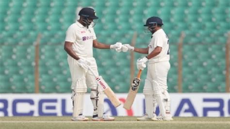 Ind V Ban St Test Ashwin Kuldeep Frustrate Bangladesh Bowlers