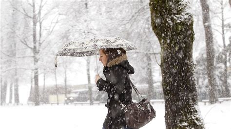 Schneefälle führten zu Staus und Unfällen in Salzburg SN at