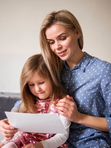 Blonde Mutter Und Tochter Zusammen Kostenlose Foto