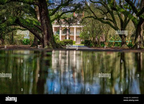 Oak Alley Plantation Stock Photo - Alamy