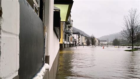 Wetter Hochwasser in NRW geht nur langsam zurück ZEIT ONLINE