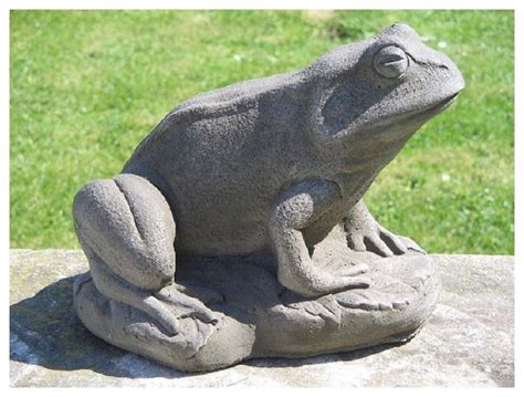 Dragonstone Frog Garden Statue Amazon Co Uk Garden Outdoors