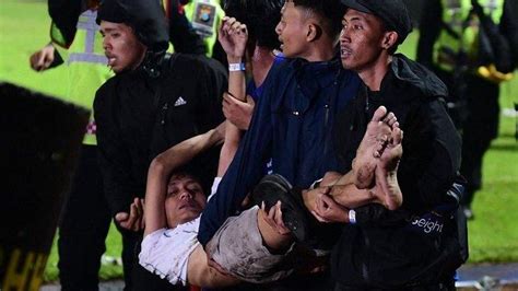 Hanya Pintu Terbuka Saat Ricuh Di Stadion Kanjuruhan Kunci Pintu