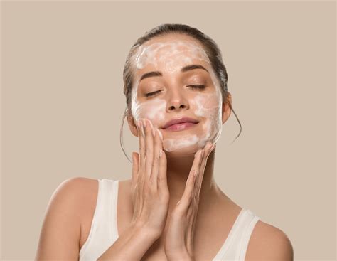 How To Exfoliate Without Damaging Skin And Keep It Healthy