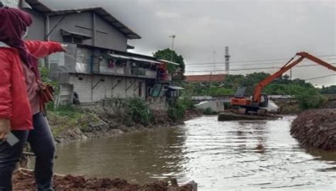 Normalisasi 44 Sungai Pemkab Bekasi Gelontorkan Rp25 4 M Posbekasi