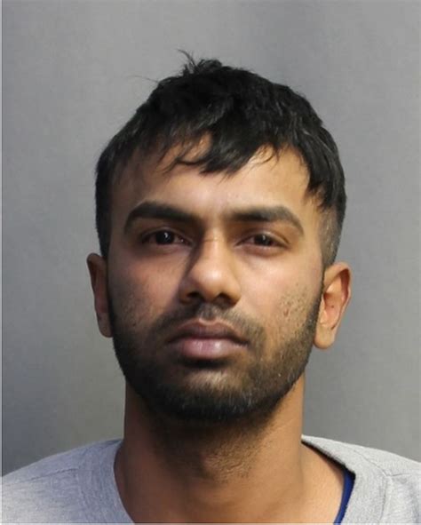 Toronto Man Charged With Sexual Assault After Allegedly Luring 15 Year Old With Social Media