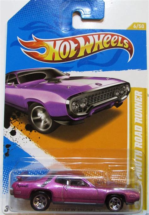 Hot Wheels 71 Plymouth Roadrunner Purple