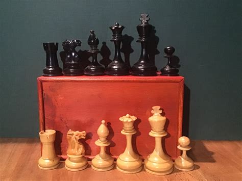 An unusual Staunton set - Chess Forums - Chess.com