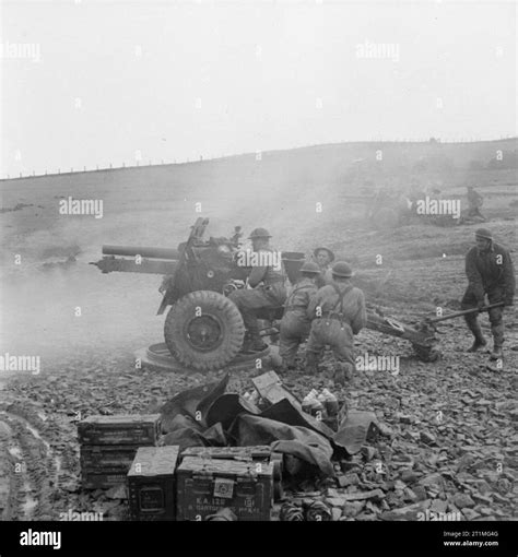 Canadian Forces In The United Kingdom 1939 45 25 Pdr Field Guns In