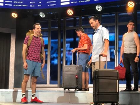 Teatro La Chica Del Bikini Azul Un Homenaje Musical A Luis Miguel