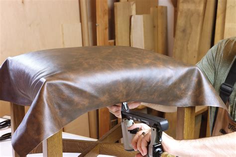 Eastwood Ottoman Upholstery | Popular Woodworking