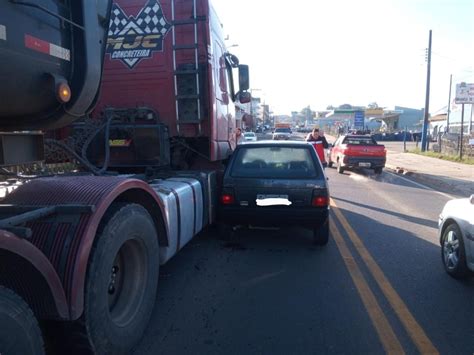 SC Caminhoneiro Evita Grave Acidente Ao Desviar De Carro Pane