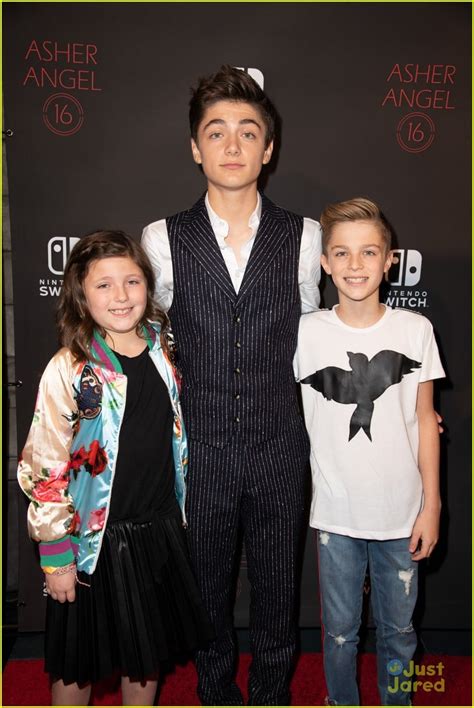 Full Sized Photo Of Asher Angel 16 Bday Nintendo Party Pics 46 Asher