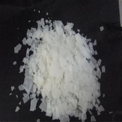 White Flakes Caustic Sodanaoh 99 For Paper Makingsoap Naoh Sodium