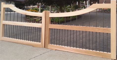 Wooden Driveway Gate Custom Made Out Of Western Red Cedar New England