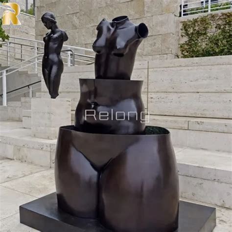 Outdoor Modern Bronze Naked Woman Art Statues For Garden Decor Bronze