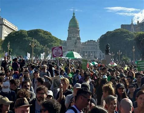 Sin Protocolo Anti Piquetes En Buenos Aires La Masiva Marcha