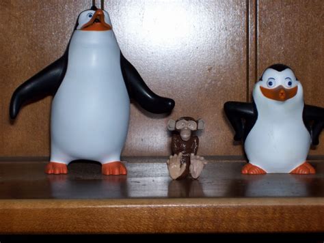 Mason Vending Machine Toy - Penguins of Madagascar Photo (23783338 ...