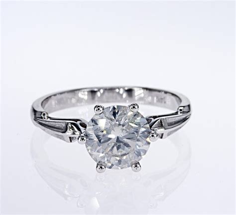 Ct Round Diamond Ring Karatowe Bia E Z Oto Catawiki