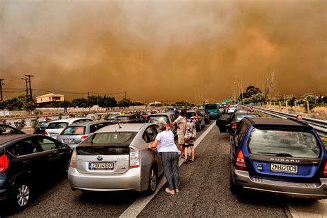 In Greece, Wildfires Kill Dozens in Deadliest Blaze in Years - The New ...