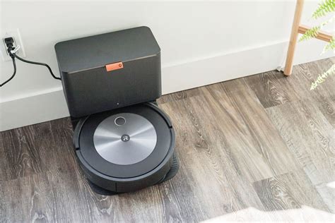 IRobot Roomba J7 Self Emptying Robot Vacuum Review