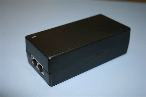 HSE-S5600500EU - блок питания (инжектор) PoE/PoE+, 1Гбит/с, 802.3af/802 ...