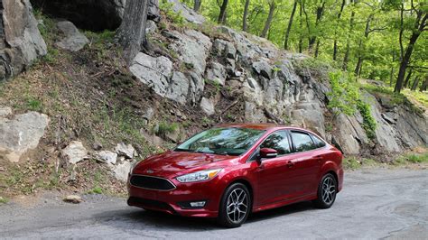 2015 Ford Focus Ecoboost Brief Drive Of 10 Liter Three Cylinder Sedan