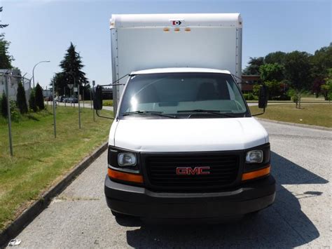 2005 Gmc Savana G3500 Cube Van 14 Foot With Power Tailgate And Shampoo