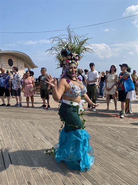 Hundreds Of Mermaids Spotted In Coney Island