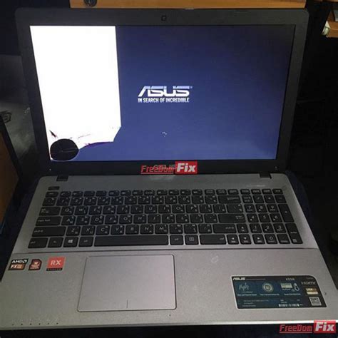 รับเปลี่ยนจอ Notebook จอแตก Asus K550l จอร้าว Hd ราคา ไม่แพง