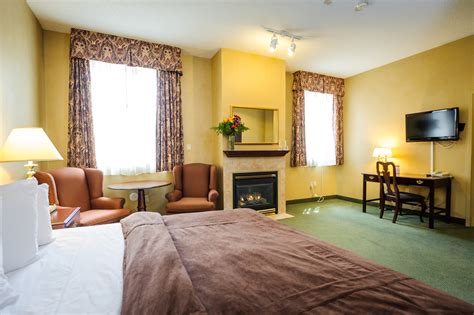 Rooms and Rates | Peterborough Inn & Suites hotel in peterborough