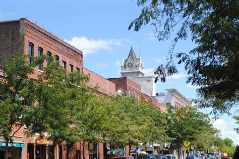 High Street Downtown Jefferson City, Missouri. www ...